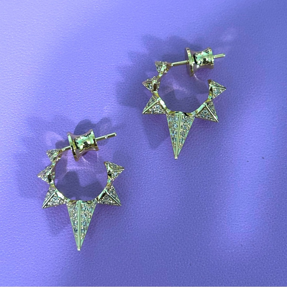 NEW Gabriella Pavé Spiked Hoops
Gold|White Diamondettes